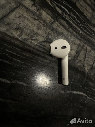 Наушники apple AirPods 1 поколения правый