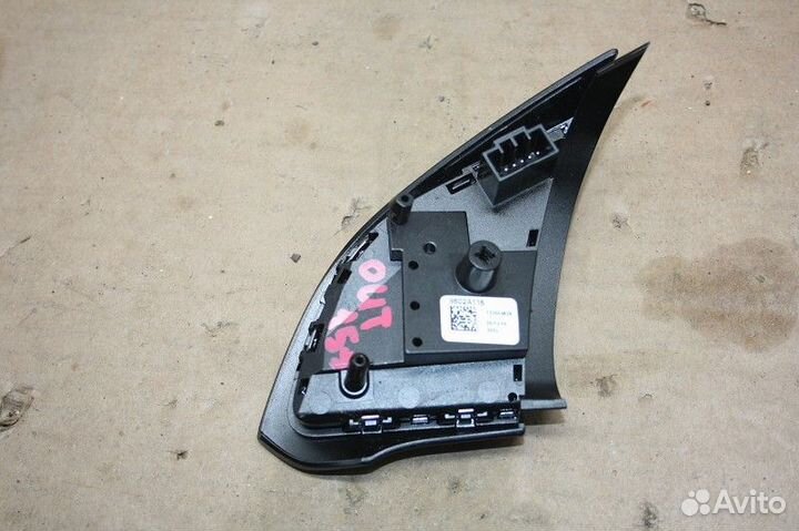 Кнопки в руль (правая) mitsubishi outlander 2015