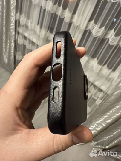 Чехол на 16 pro max Uniq vegan leather, lyden