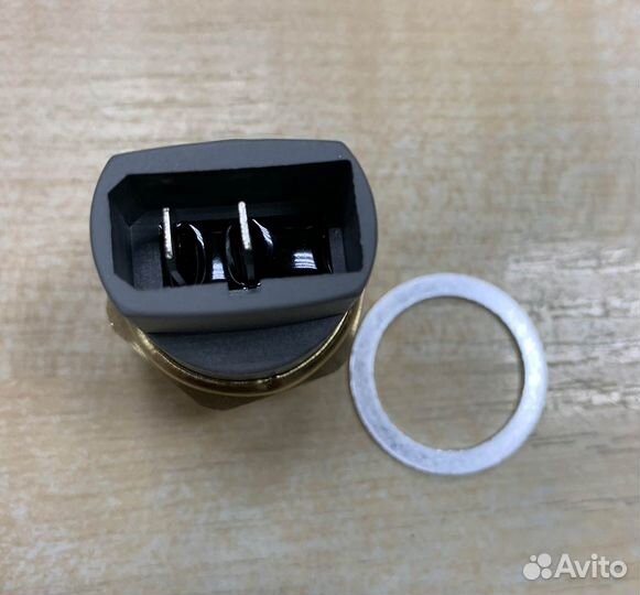 Датчик включения вентилятора VAG (2 контакта)