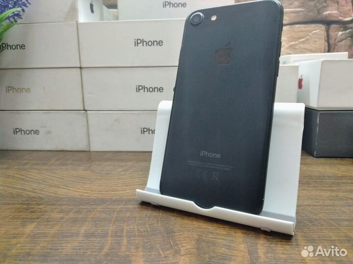 iPhone 7, 32 ГБ