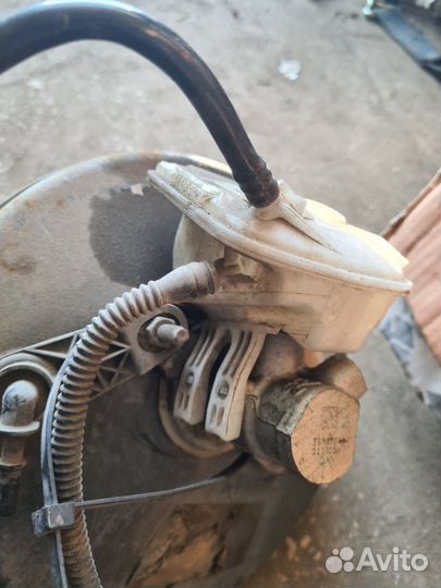 Вакуумный усилитель тормозов Peugeot 308 хэтчбек