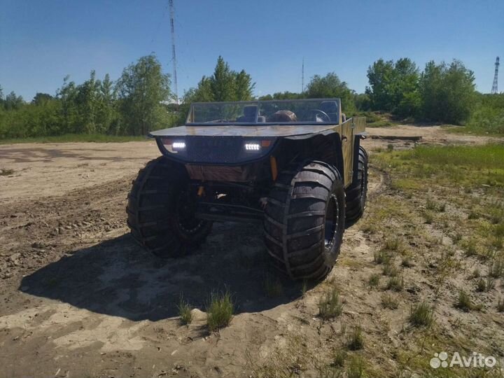 Квадроцикл болотоход