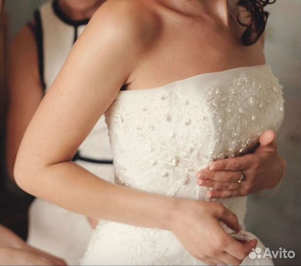 Свадебное платье со шлейфом 40-44