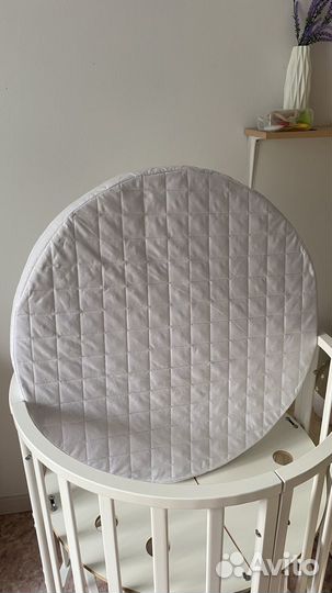 Круглый матрас в детскую кроватку 75х75