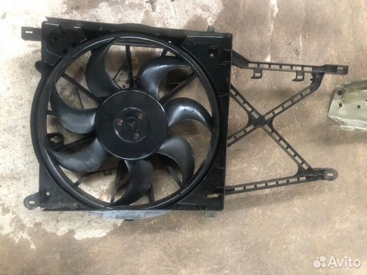 Вентилятор охлаждения радиатора Opel Astra H