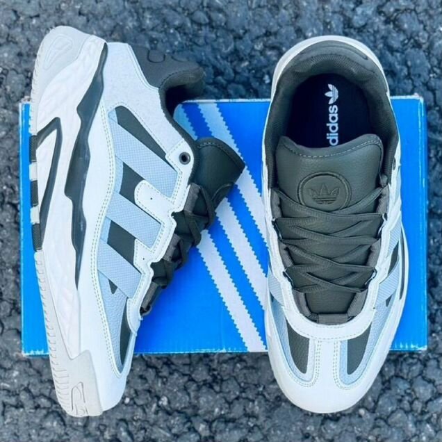 Кроссовки adidas