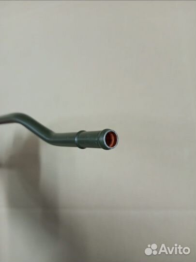 Трубка от гура к бачку hyundai Porter 1