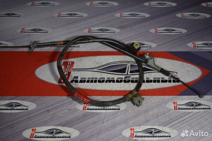 Тросик ручника право c Toyota Brevis JCG10 1JZ-FSE