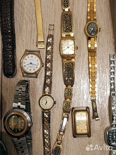 Куча наручных часов