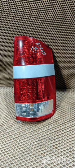 Фонарь задний правый Toyota Noah AZR60G 1azfse