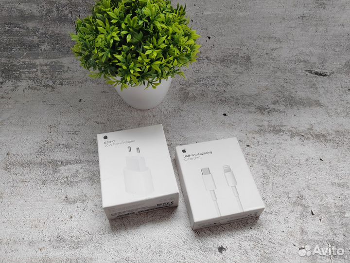 Быстрая зарядка на iPhone 20w +кабель