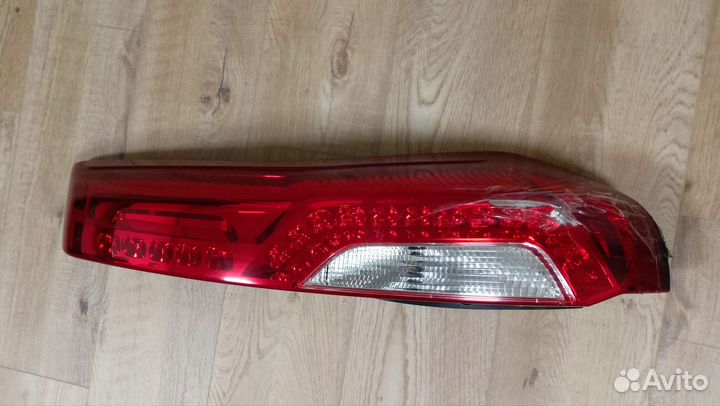 Фонарь оригинал x-trail t31