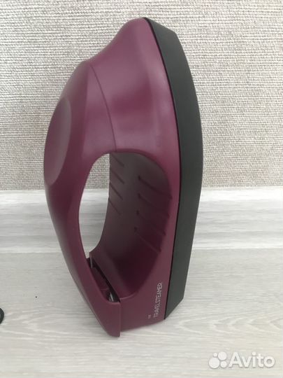 Пароувлажняющий дорожный утюг