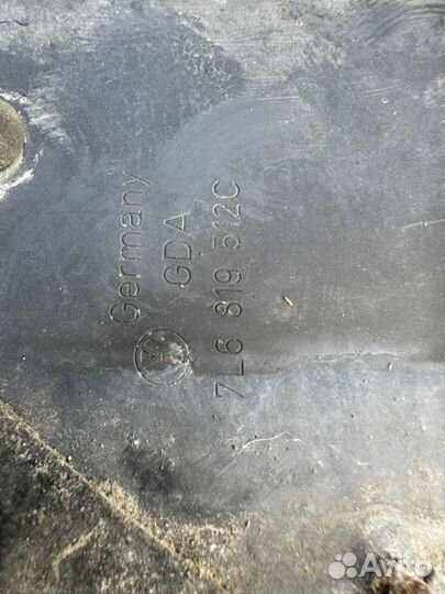 Водосток Volkswagen Touareg 4.2 AXQ 2004