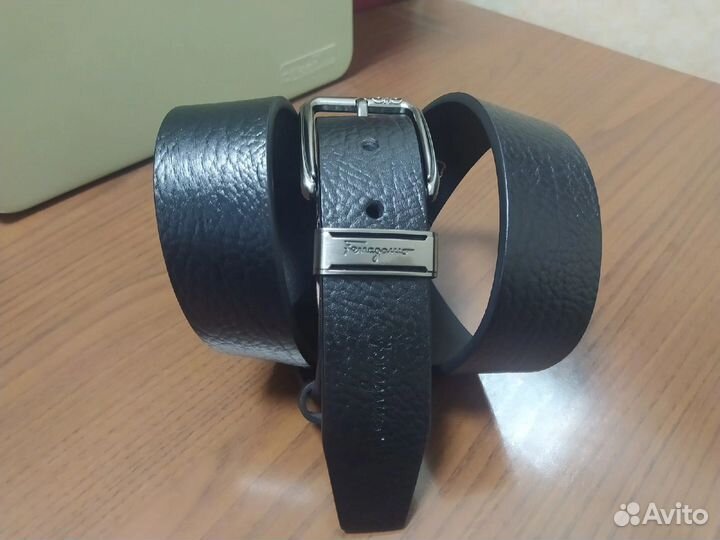 Мужской кожаный ремень. Брендовый