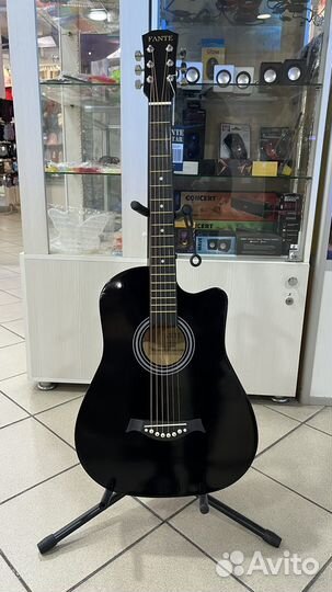 Гитара новая