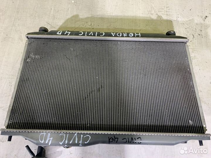Радиатор двс civic 4d