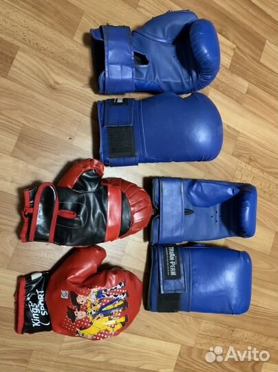 Боксерские перчатки