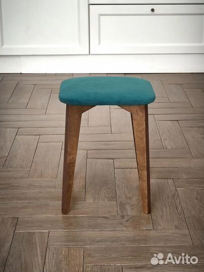 Стулья кухонные новые