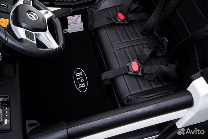 Детский электромобиль RiverToys Mercedes Unimog