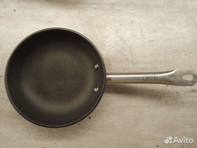 Чугунная сковорода Gipfel