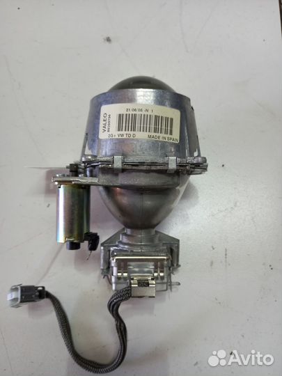 Volkswagen Touareg l Линза фары