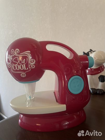 Детская швейная машинка Sew Cool