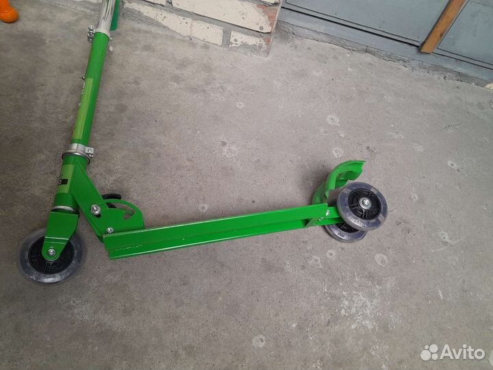 Самокат детский трехколесный