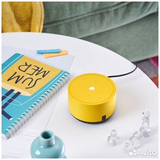 Умная колонка Яндекс Станция Лайт с Алисой,желтая