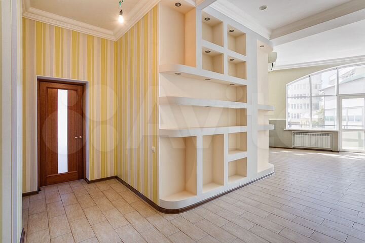 4-к. квартира, 164,7 м², 1/7 эт.