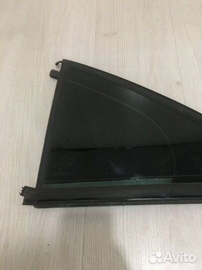 Форточка двери задняя левая Mercedes Benz S350