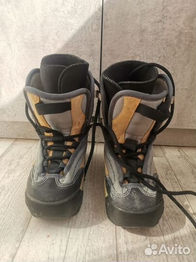 Сноубордические ботинки детские 33