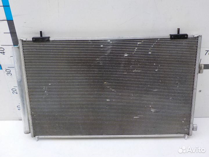 Радиатор кондиционера на Toyota RAV-4