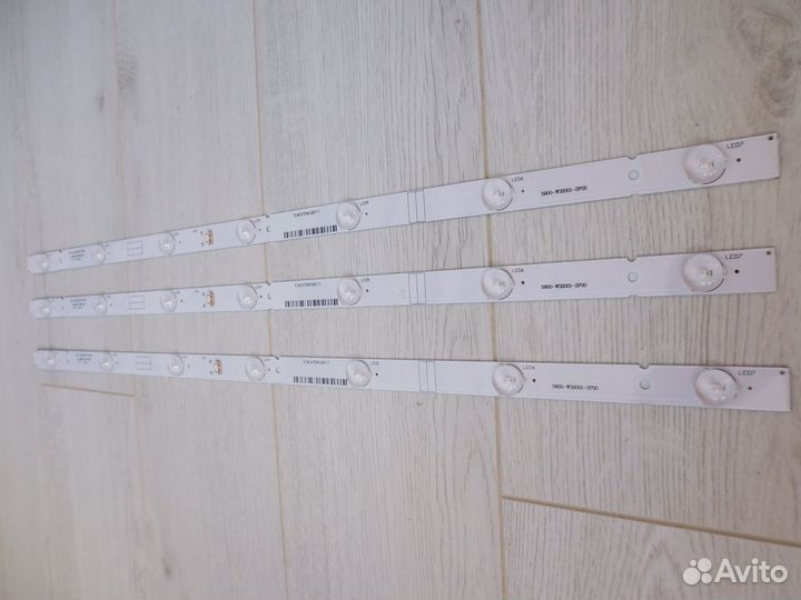 Новая подсветка 5800-W32001-3P00 (со скотчем)