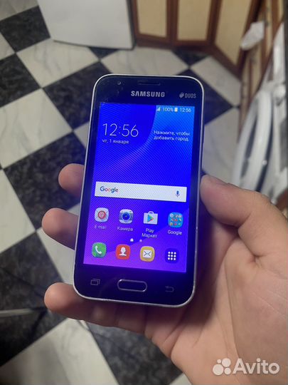 Телефон Samsung j1 mini