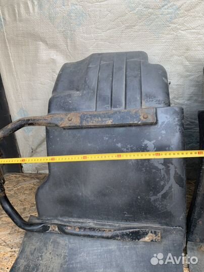 Подкрылок передний на грузовик защита арок