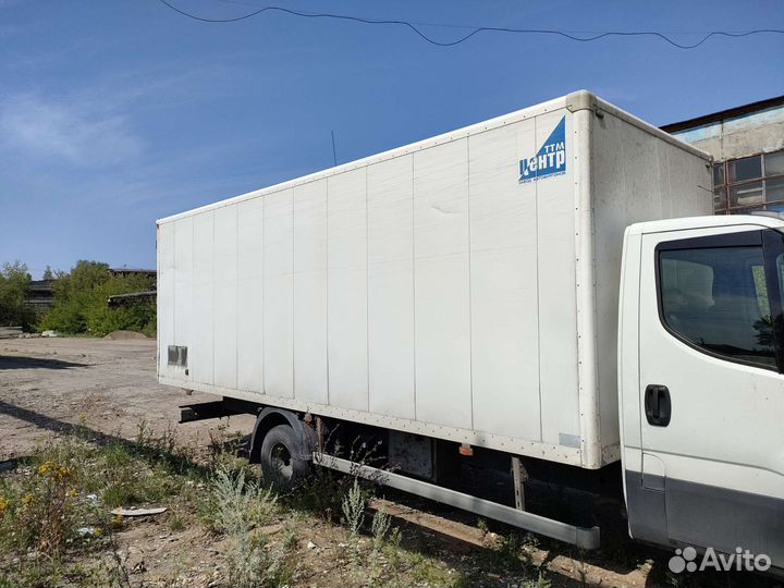 Промтоварный фургон