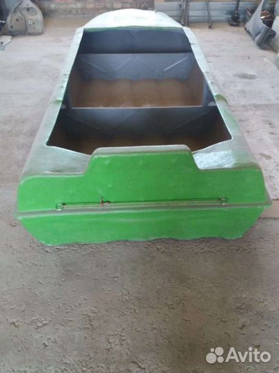 Лодка Романтика