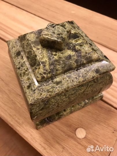 Шкатулки новые: камень, металл, фарфор / Пашотница