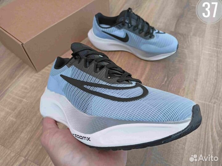 Беговые кроссовки nike fly 5