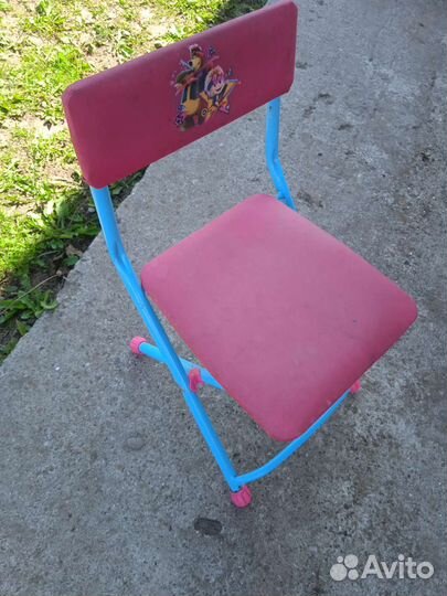 Стол и стул детский