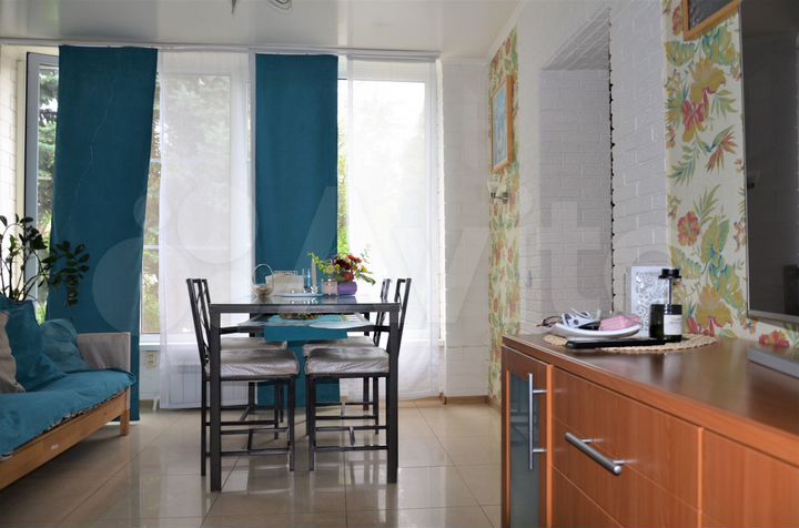 Дом 146 м² на участке 6 сот.