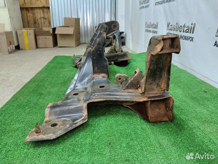 Передний подрамник KIA Spectra 2