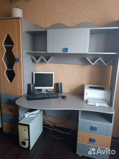 Компьютерный стол бу самовывоз 2000 руб