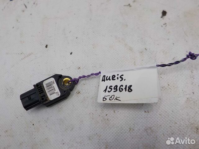 Датчик удара боковой Toyota Auris