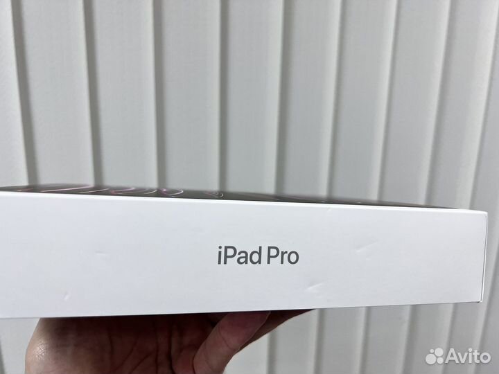 Hoвый iPad 11 M2 256Gb