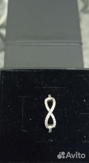 Серебряное кольцо с фианитами бесконечность