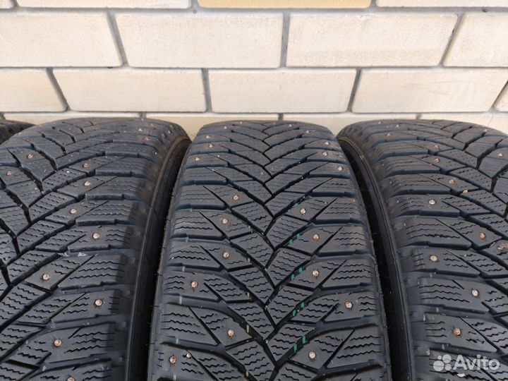 Triangle IceLink Trin PS01 215/60 R17