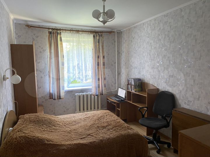 2-к. квартира, 57 м², 1/5 эт.